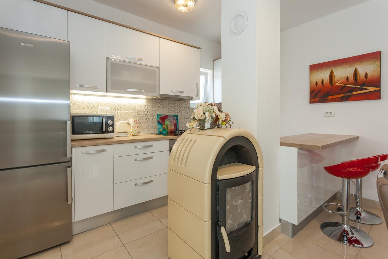 Apartment Klara Biograd Na Moru Ngoại thất bức ảnh