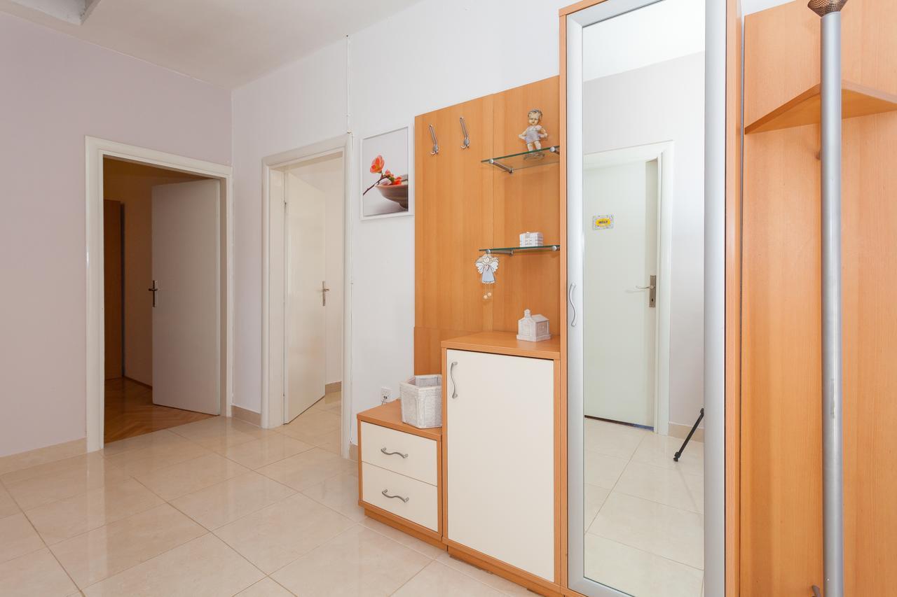 Apartment Klara Biograd Na Moru Ngoại thất bức ảnh